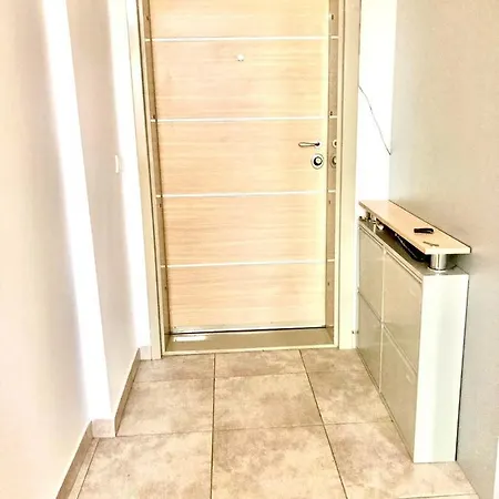 Modern Luxury With River Views Appartement